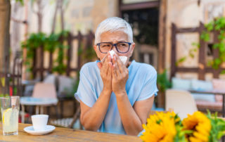 How to Help Seniors Make it Through Allergy Season